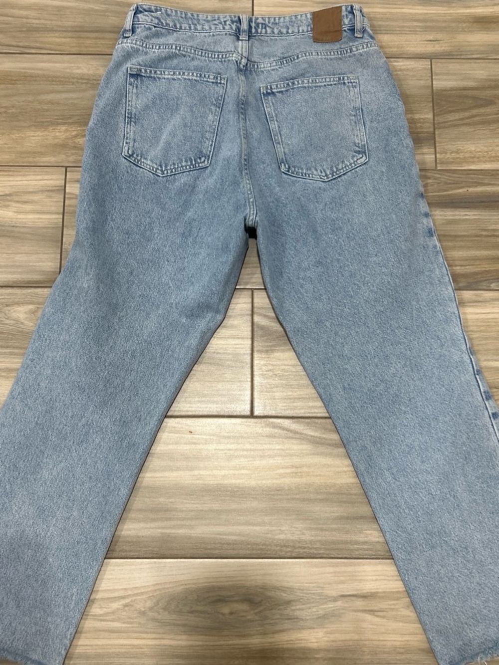 Women high rise Light Blue Denim Jeans - Classic Straight Fit - Picture 3 of 4